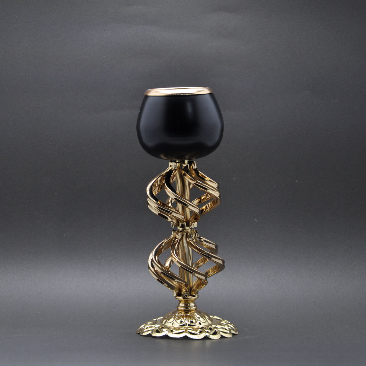 Golden Metal Rings Candle Stand