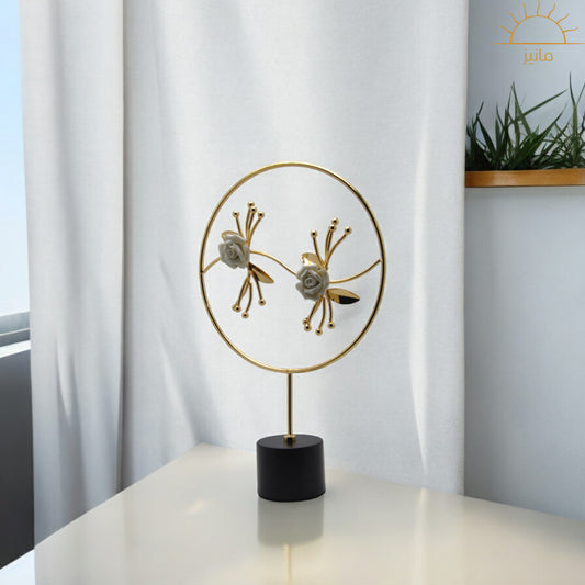 Nordic Cricle Ornament With Ceramic Flower