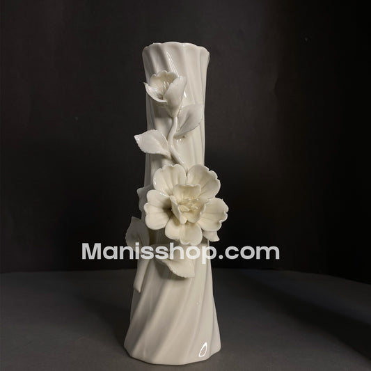 Floral Vase With White Flower (Single)