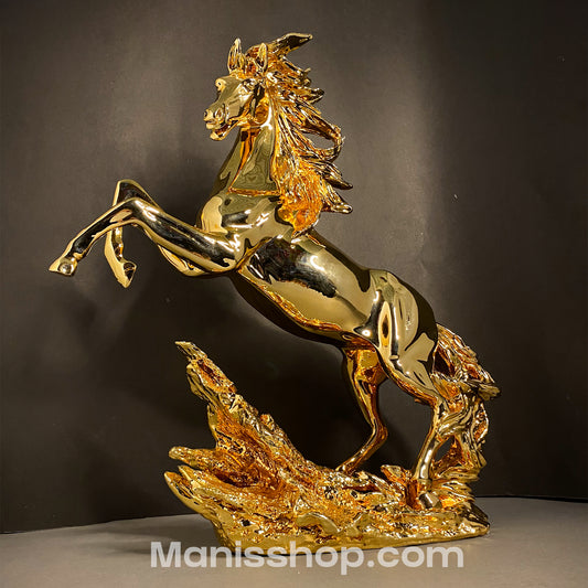 Royal Horse Statue