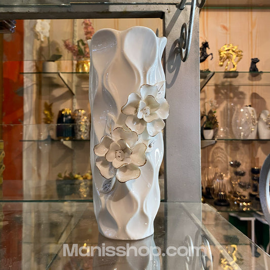White Wavy Texture floral Vase
