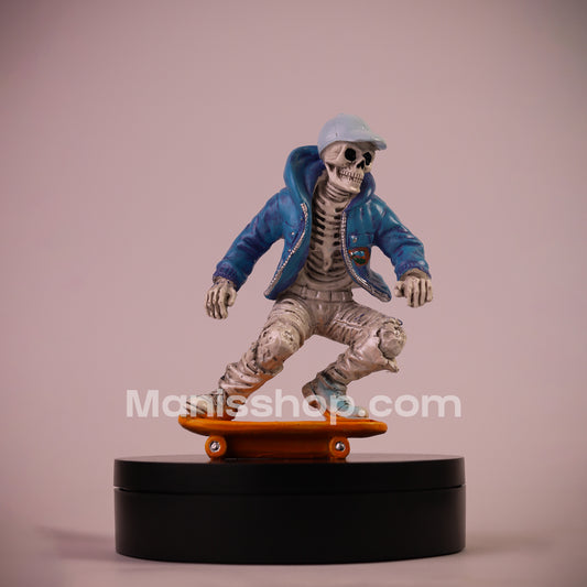 Skateboard Style Skeleton Statue