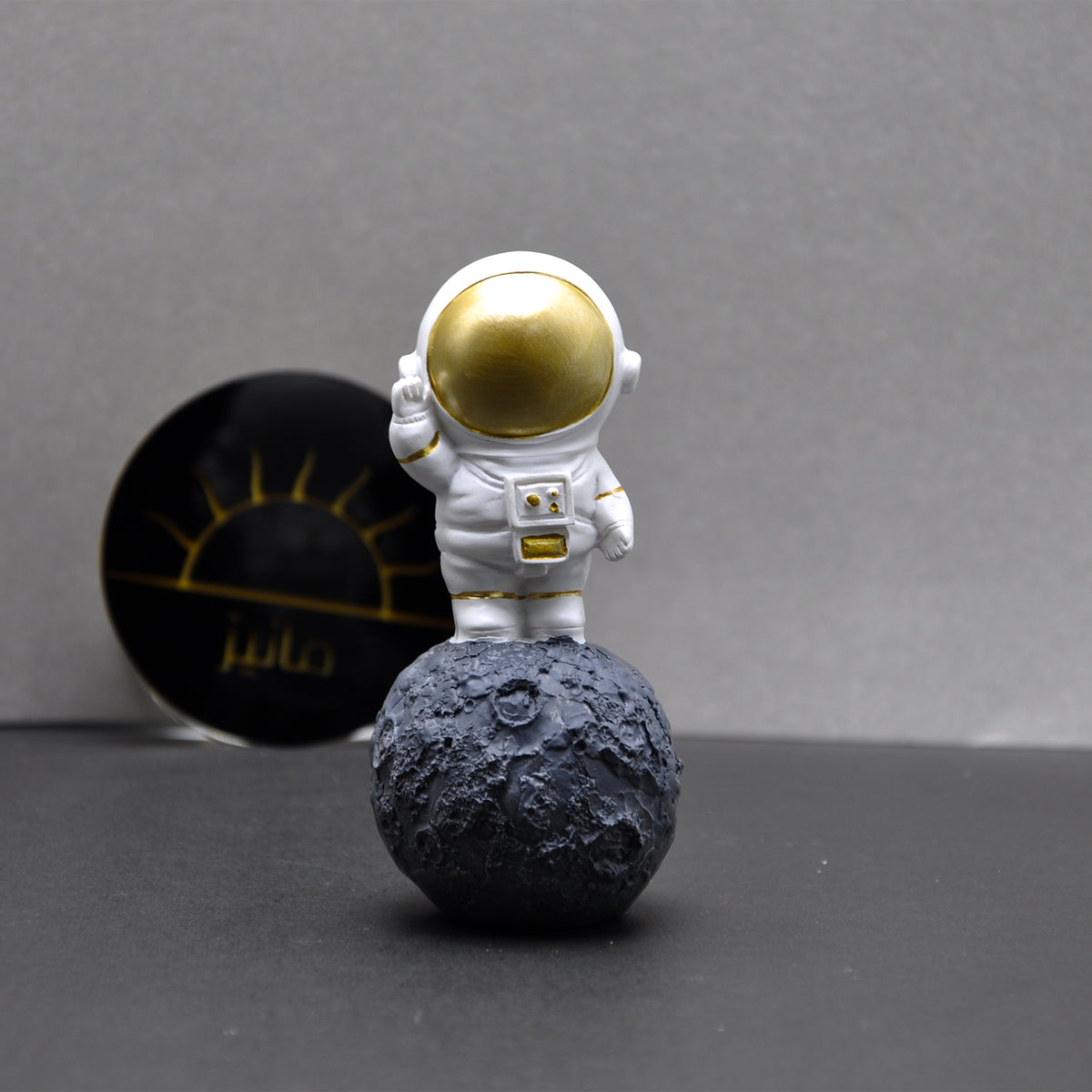 Astronaut Station Moon Shape Staute