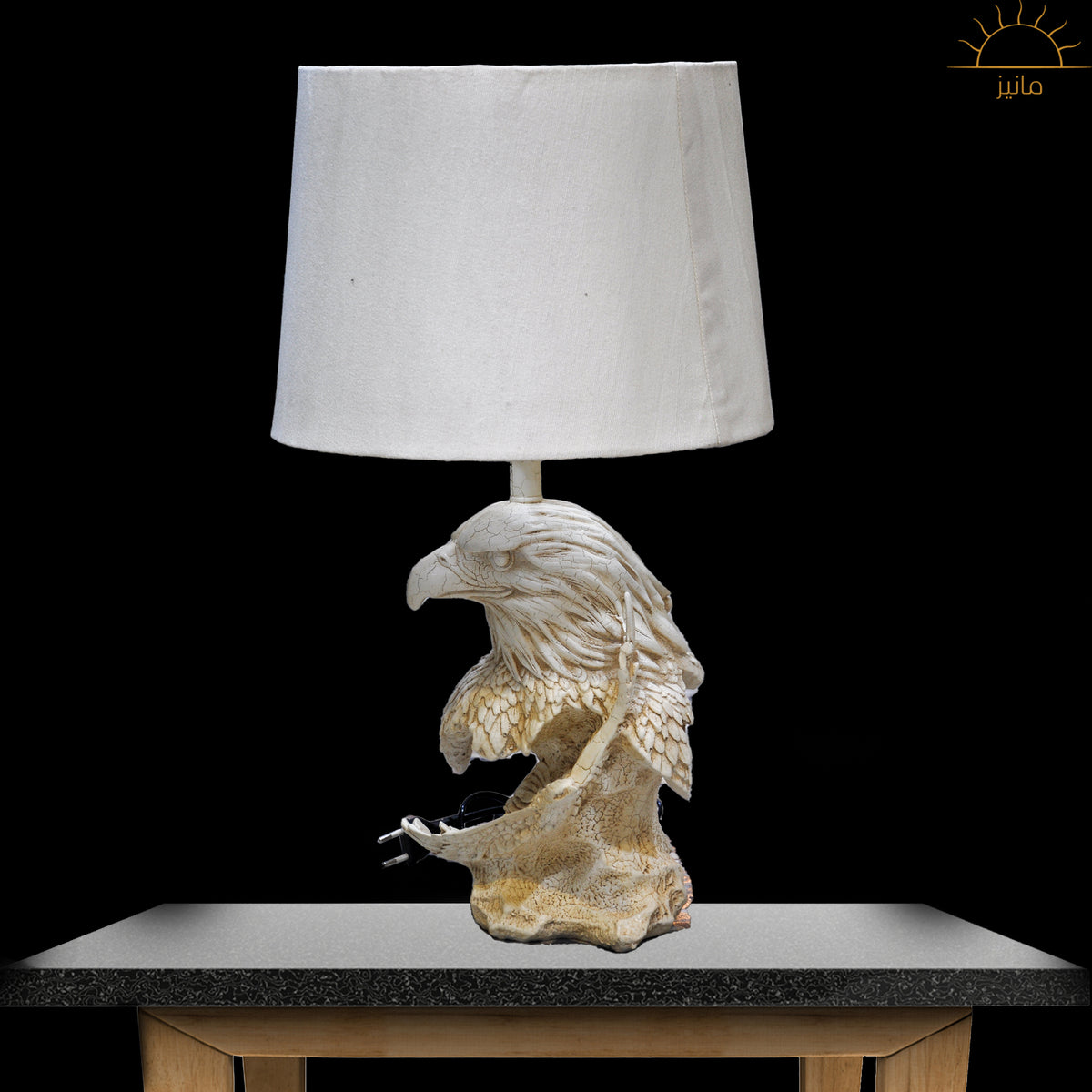 Magestic Eagle Statue With Lamp