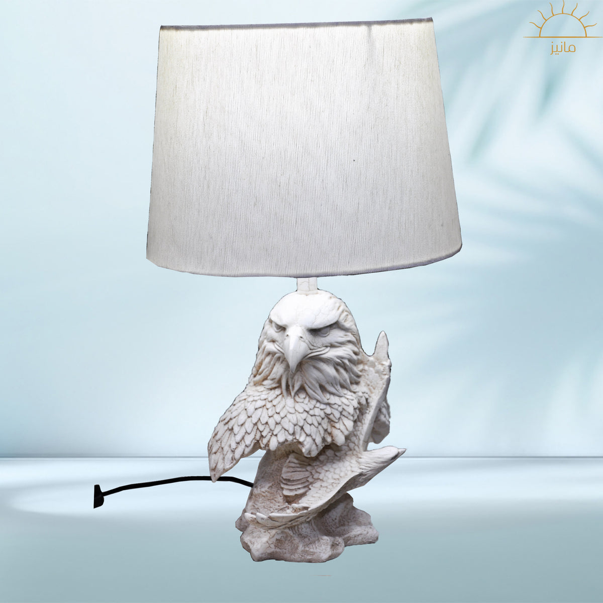 Magestic Eagle Statue With Lamp