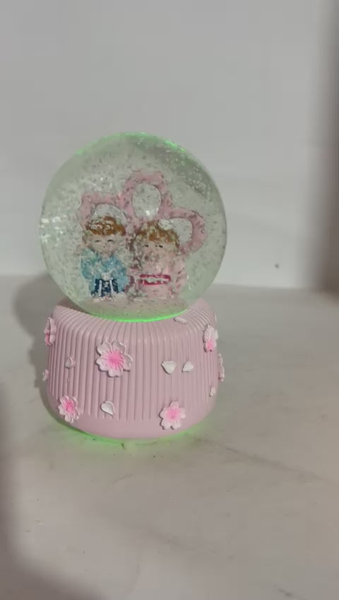 Snow Love Globe